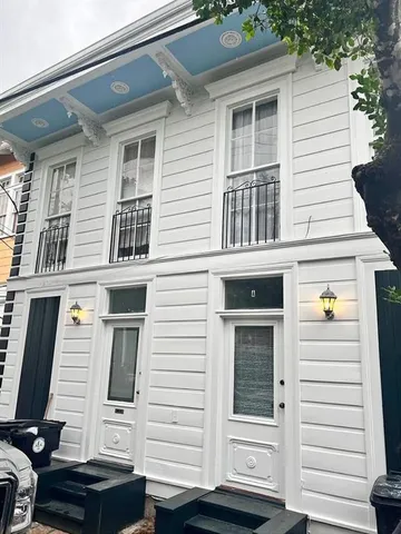 $1,650 | 2013 Camp Street, Unit A, New Orleans, LA 70130
