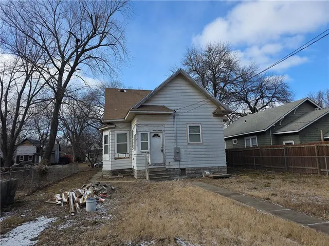 $68,000 | 511 South Willow Street, Ottawa, KS 66067