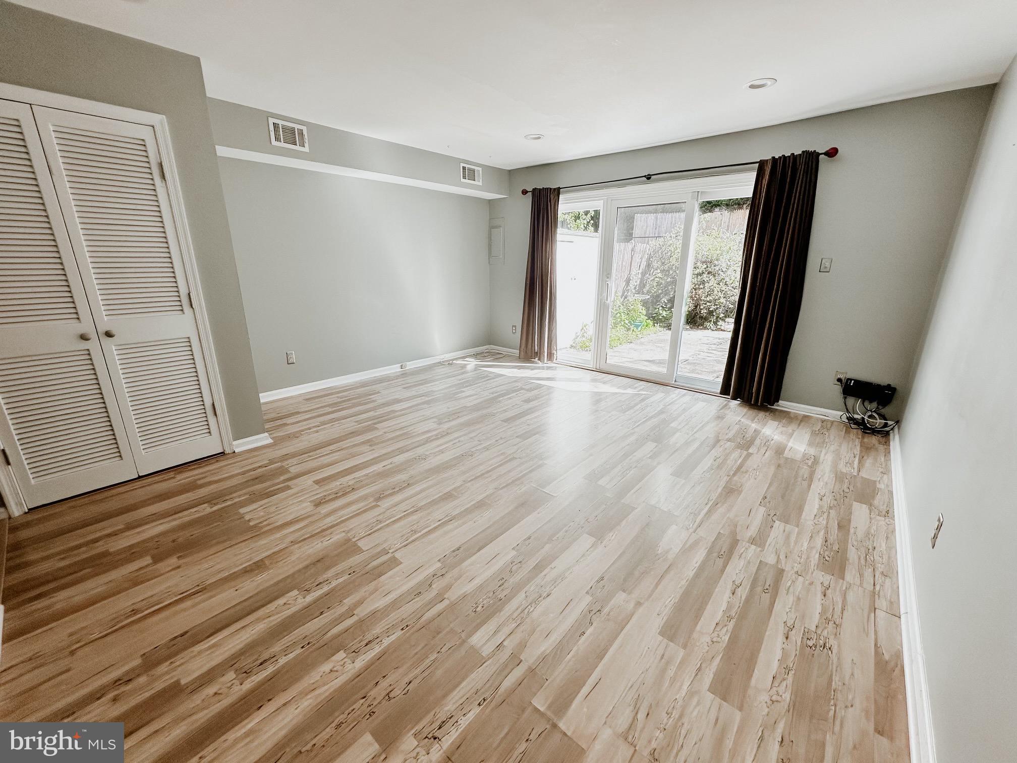 8317 Kingsgate Road, Unit 517 Springfield, VA 22152 - Photo 8 of 14