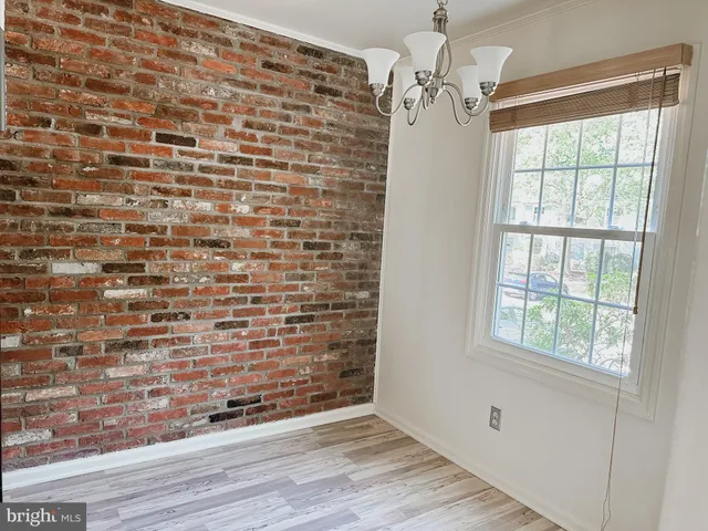 $2,400 | 8317 Kingsgate Road, Unit 517, Springfield, VA 22152