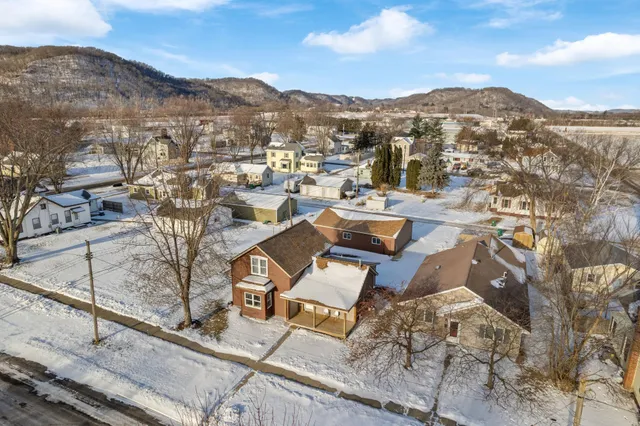 $275,000 | 516 Campbell Avenue, Wabasha, MN 55981