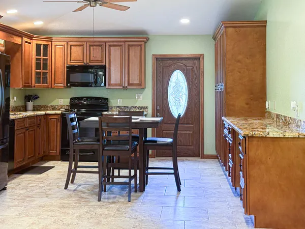 $2,400 | 12895 54th Street North, West Palm Beach, FL 33411