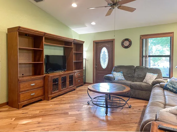 $2,400 | 12895 54th Street North, West Palm Beach, FL 33411