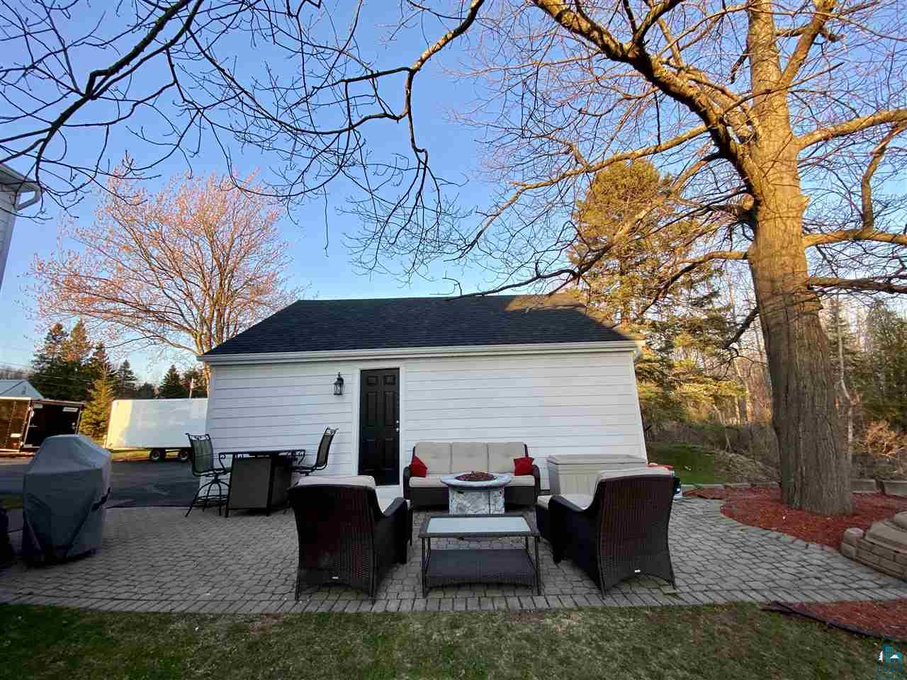 1528 Anderson Road Duluth, MN 55811 - Photo 35 of 44 Conveniently placed next to the "Entertainment Garage"