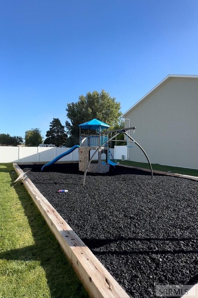 2001 Lawrence Lane, Unit 604 Blackfoot, ID 83221 - Photo 5 of 42