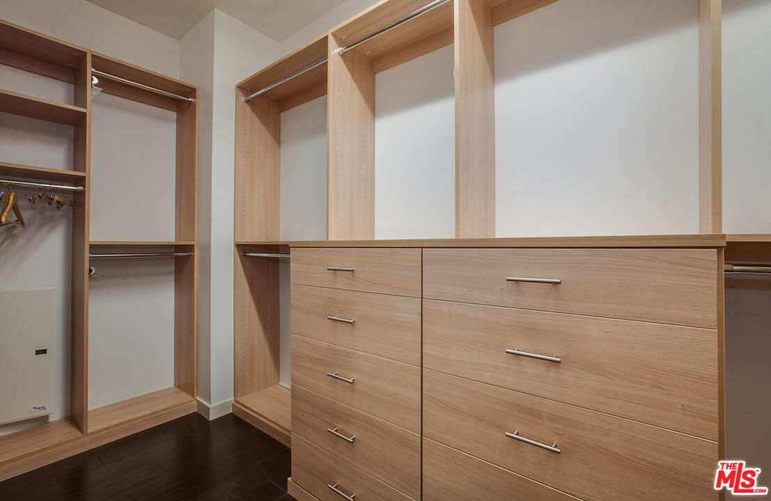 3111 Vía Dolce, Unit 301 Marina del Rey, CA 90292 - Photo 18 of 32