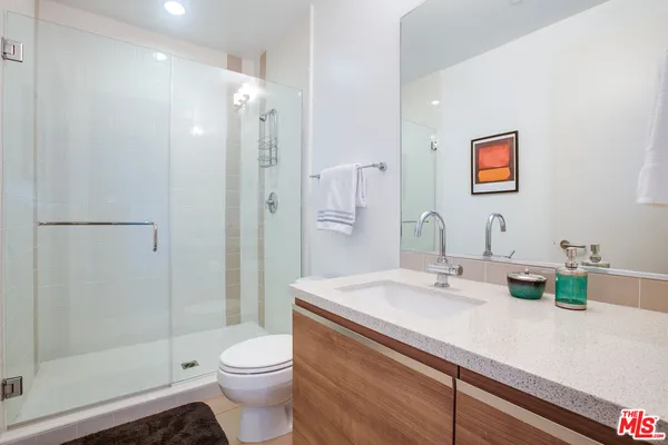 $9,750 | 3111 VÃa Dolce, Unit 301, Marina del Rey, CA 90292