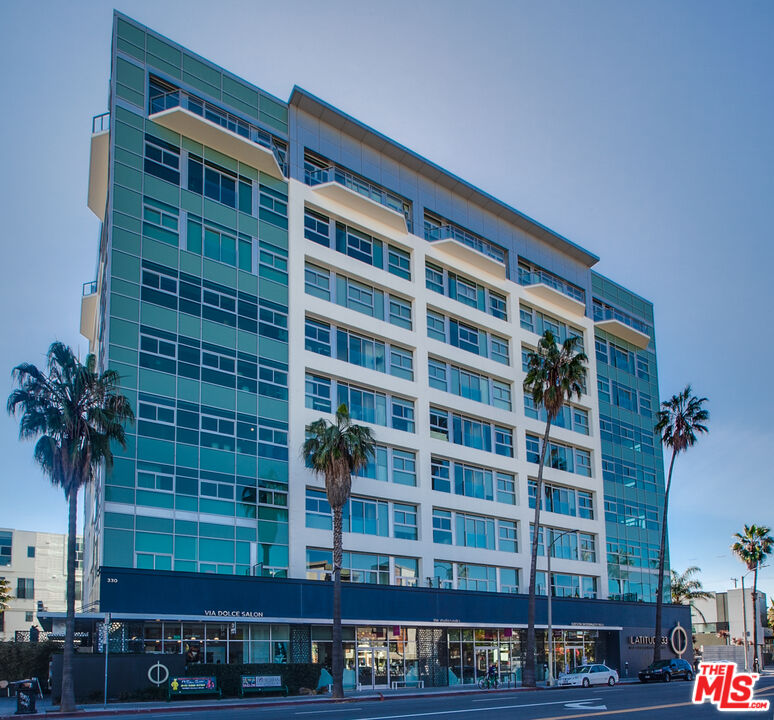 3111 Vía Dolce, Unit 301 Marina del Rey, CA 90292 - Photo 30 of 32
