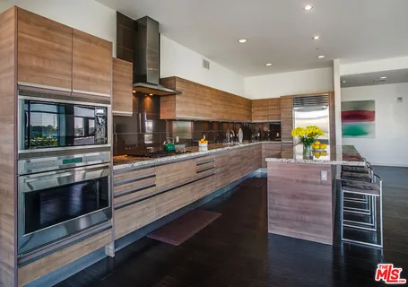 $9,750 | 3111 VĆa Dolce, Unit 301, Marina del Rey, CA 90292