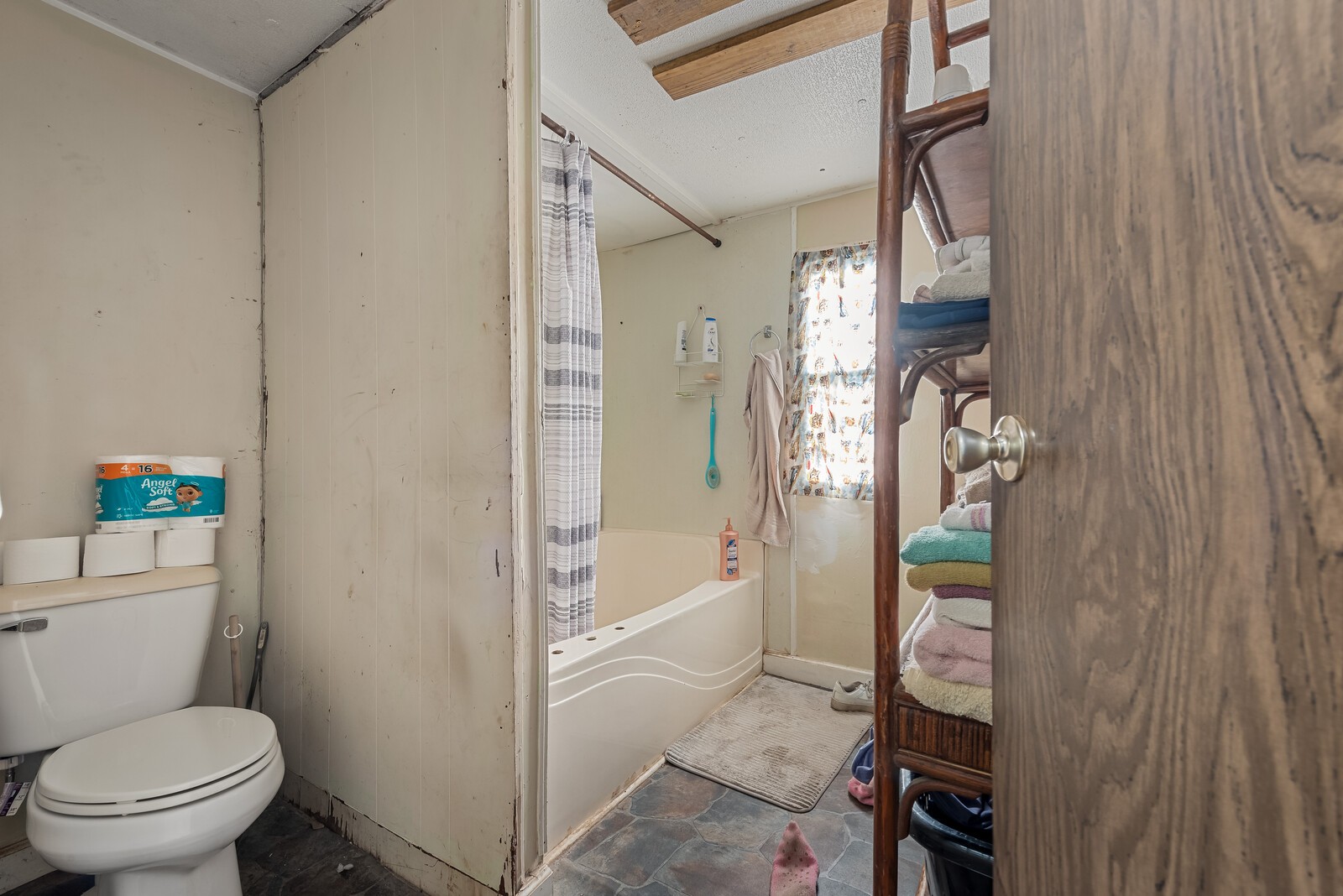 1310 West Haley's Creek Road Centerville, TN 37033 - Photo 13 of 23