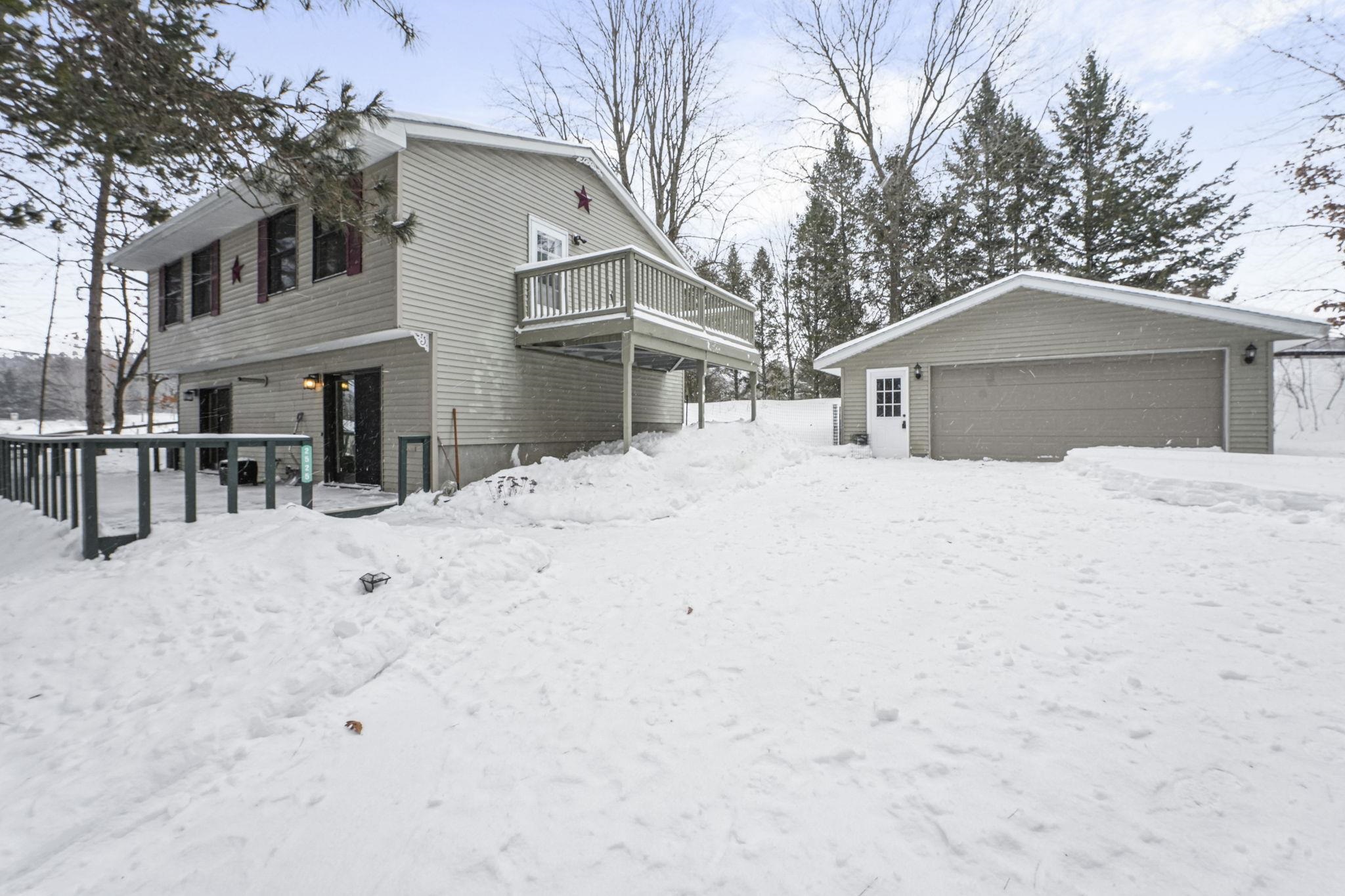 2525 Five Mile Road Traverse City, MI 49686 - Photo 2 of 44 Gallery Image 2