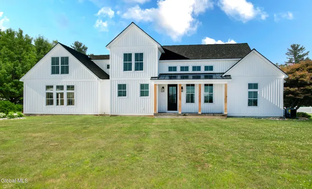 $1,286,512 | 24 Locust Road, Malta, NY 12020