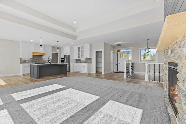 $739,900 | 871 206th Avenue Northwest, Oak Grove, MN 55011