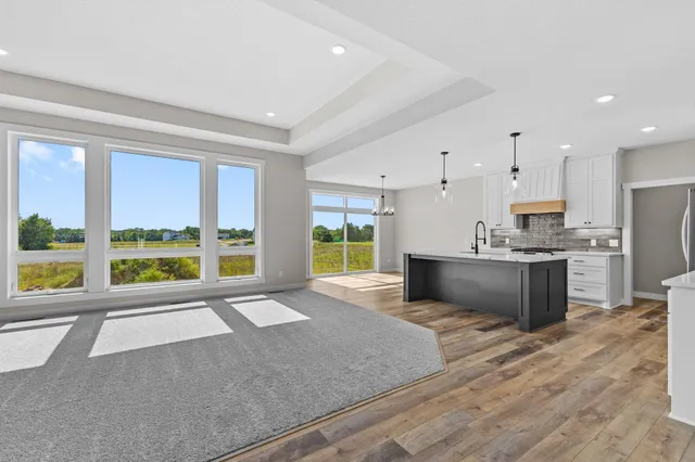 $739,900 | 871 206th Avenue Northwest, Oak Grove, MN 55011