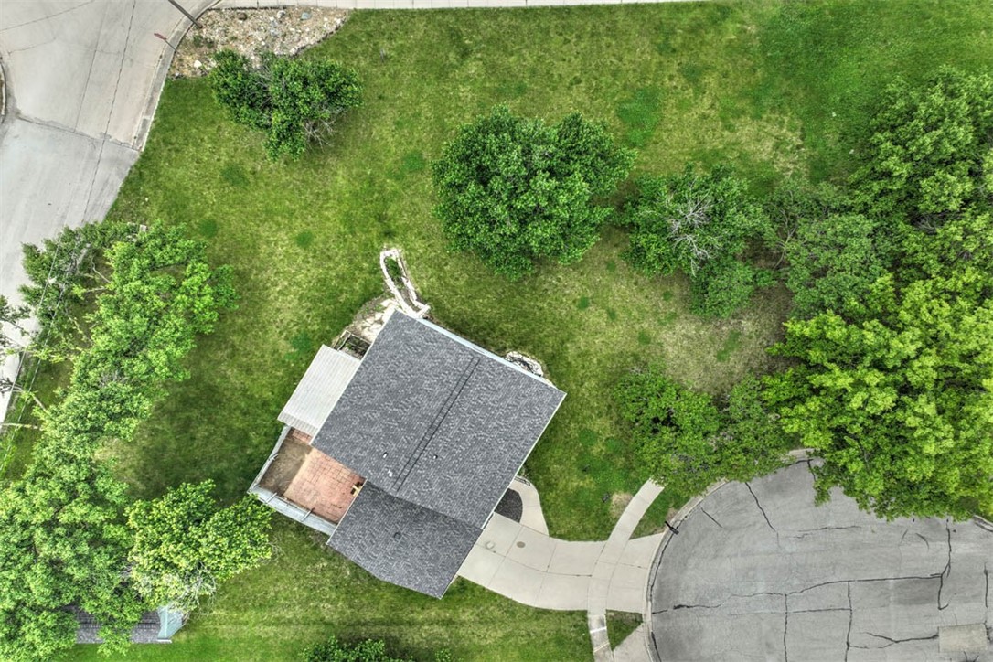 1029 Columbia Drive Decatur, IL 62522 - Photo 5 of 47