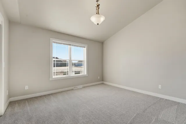 $599,900 | 5701 North Acadia Drive, Appleton, WI 54913