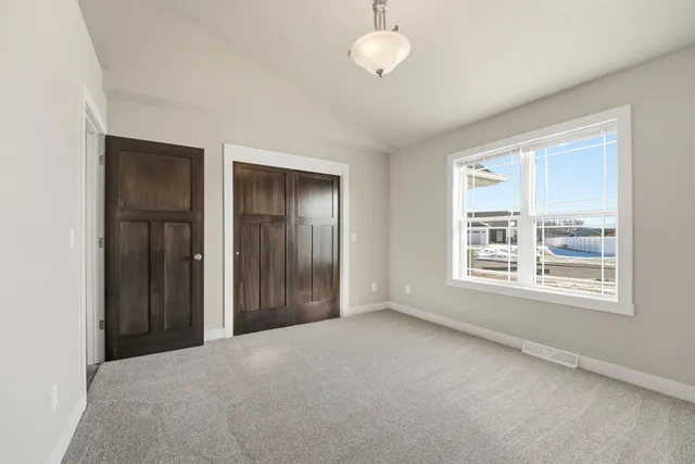 $599,900 | 5701 North Acadia Drive, Appleton, WI 54913