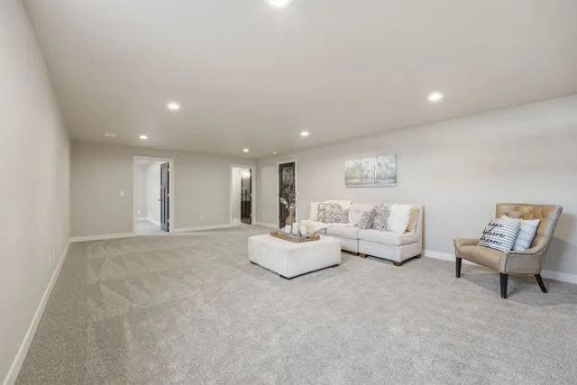 $599,900 | 5701 North Acadia Drive, Appleton, WI 54913