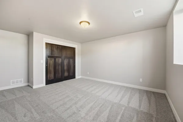 $599,900 | 5701 North Acadia Drive, Appleton, WI 54913