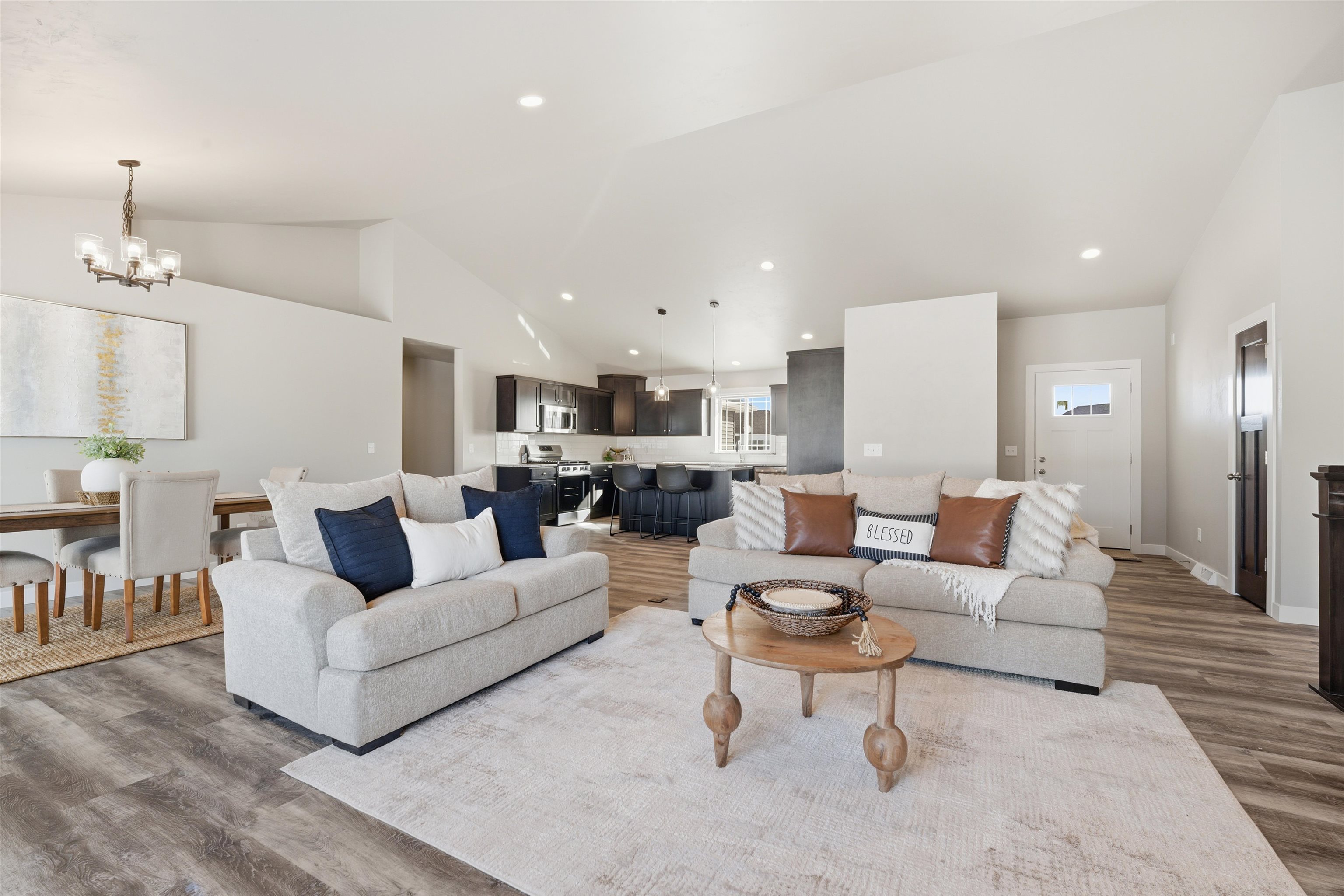 5701 North Acadia Drive Appleton, WI 54913 - Photo 4 of 35