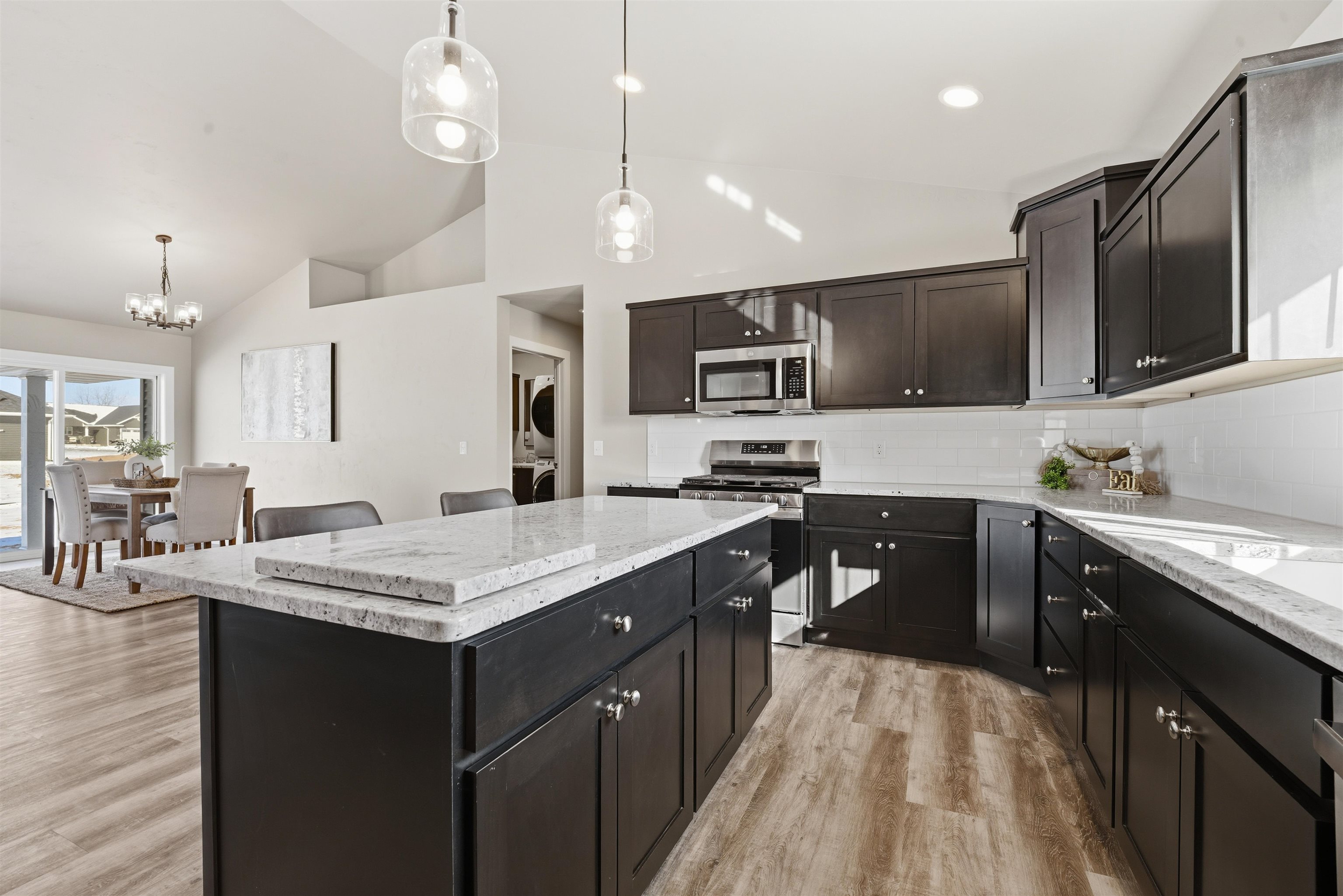 5701 North Acadia Drive Appleton, WI 54913 - Photo 9 of 35