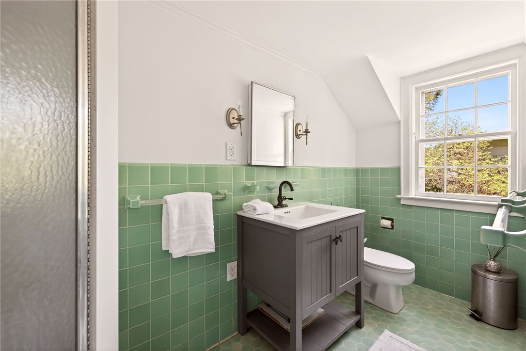 109 Sandringham Road Brighton, NY 14610 - Photo 36 of 50