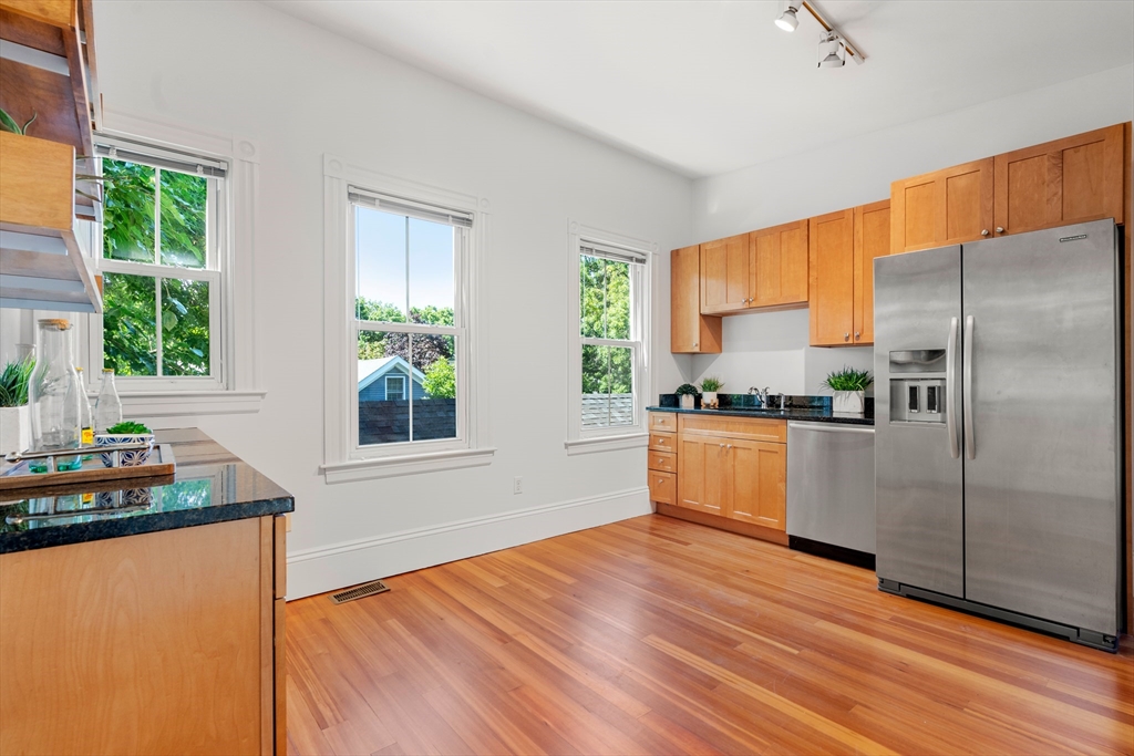 22 Decatur Street, Unit 3 Cambridge, MA 02139 - Photo 7 of 14