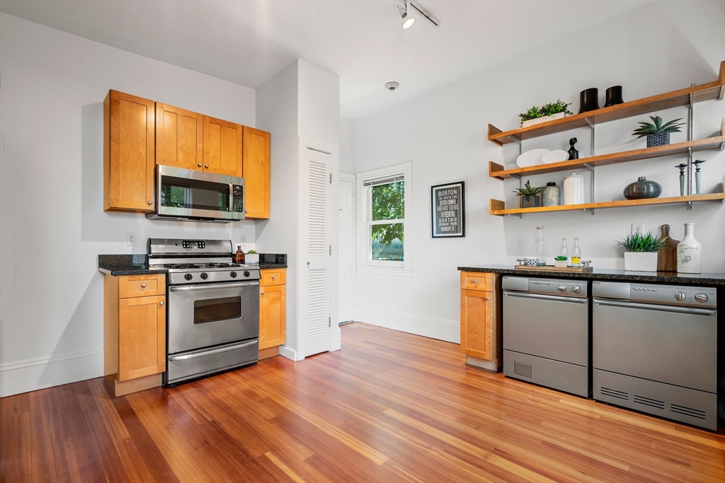 22 Decatur Street, Unit 3 Cambridge, MA 02139 - Photo 8 of 14