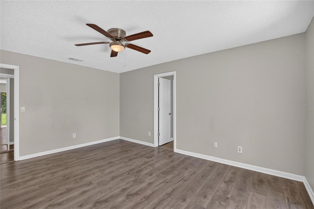 1206 Sail Way Valrico, FL 33594 - Photo 32 of 46