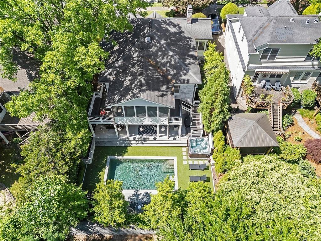 663 Yorkshire Road Northeast Atlanta, GA 30306 - Photo 8 of 85