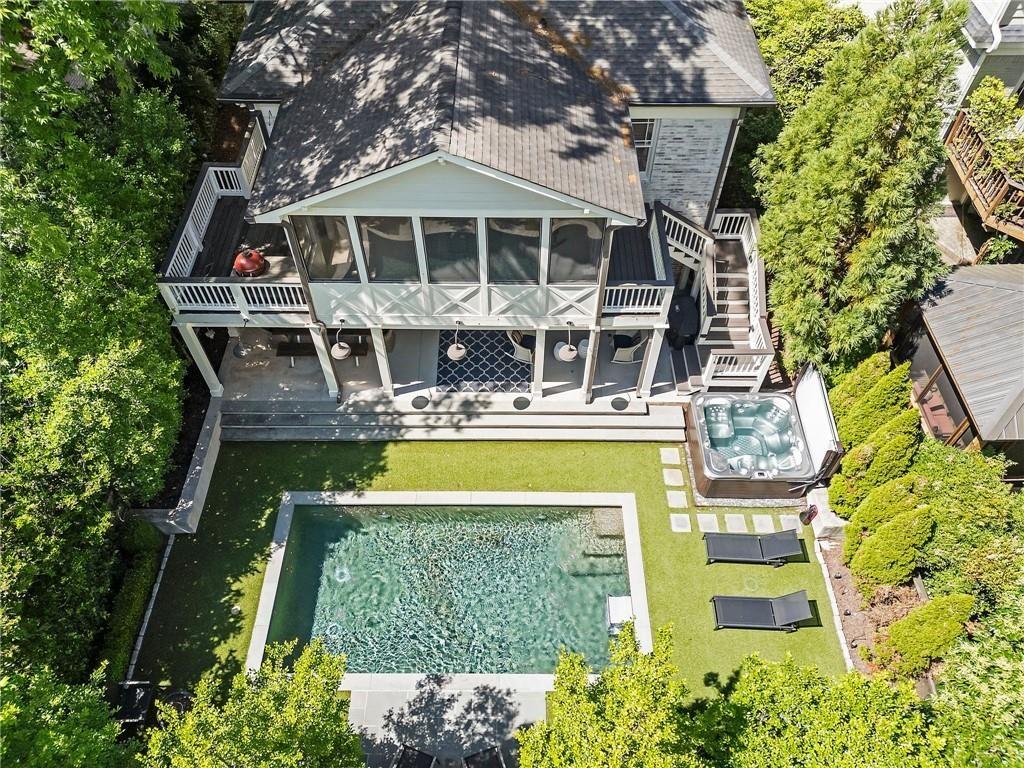 663 Yorkshire Road Northeast Atlanta, GA 30306 - Photo 9 of 85