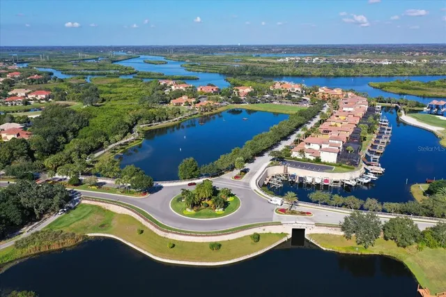 $630,000 | 646 Foggy Morn Lane, Bradenton, FL 34212