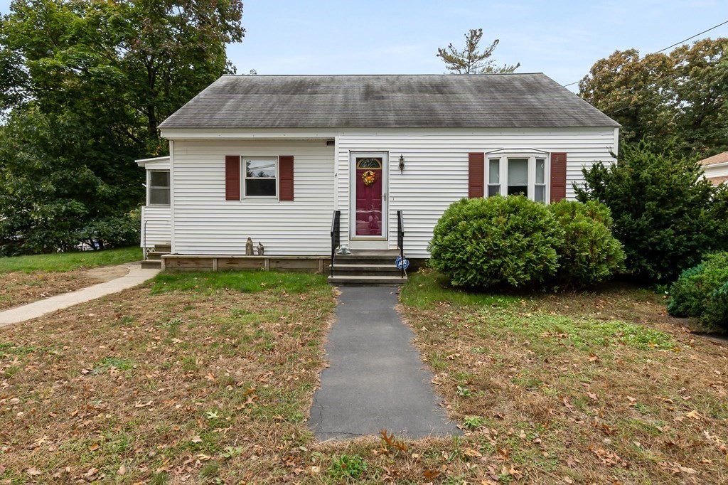 4 Canobieola Road Methuen, MA 01844 - Photo 2 of 22 Gallery Image 2