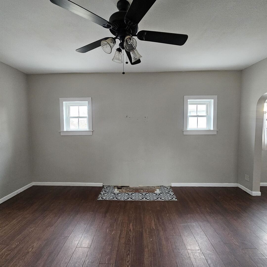 14027 North Link Lane Mount Vernon, IL 62864 - Photo 10 of 28 a view of a room with wooden floor and window