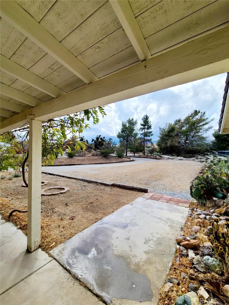 8725 Monte Vista Road Phelan, CA 92371 - Photo 25 of 31 a view of a backyard