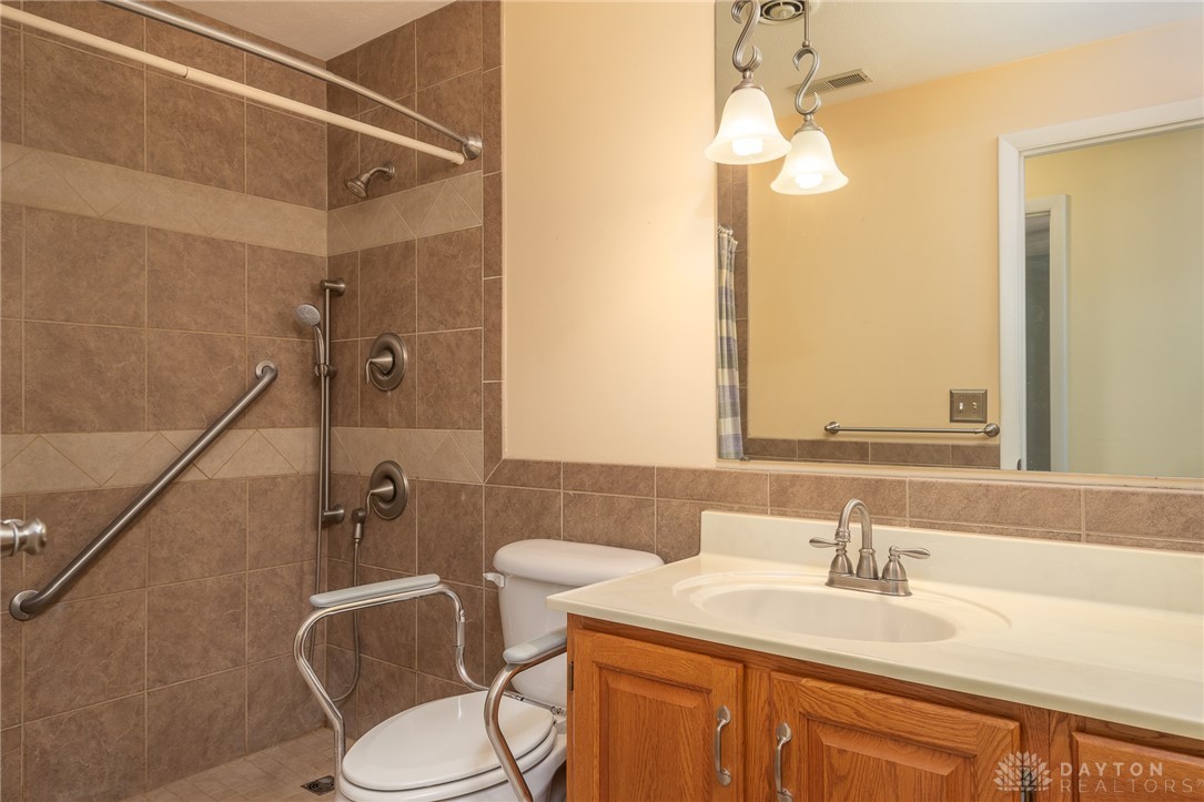 2341 Springmill Road Kettering, OH 45440 - Photo 33 of 60