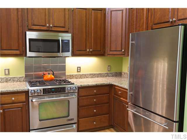6104 Battleview Drive Raleigh, NC 27613 - Photo 8 of 22 Kitchen