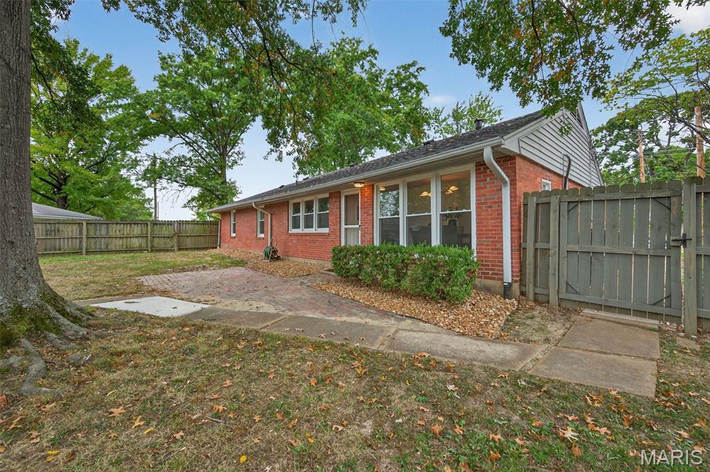 11922 Big Bend Road Kirkwood, MO 63122 - Photo 23 of 38