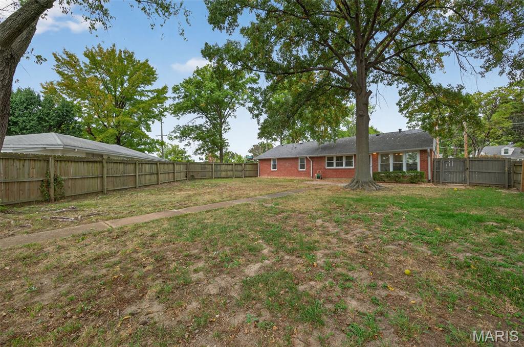 11922 Big Bend Road Kirkwood, MO 63122 - Photo 24 of 38