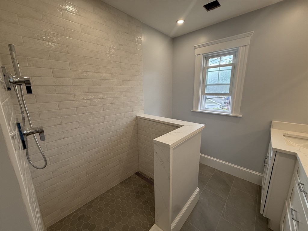 67 Walnut Street, Unit 2 Watertown, MA 02472 - Photo 6 of 17