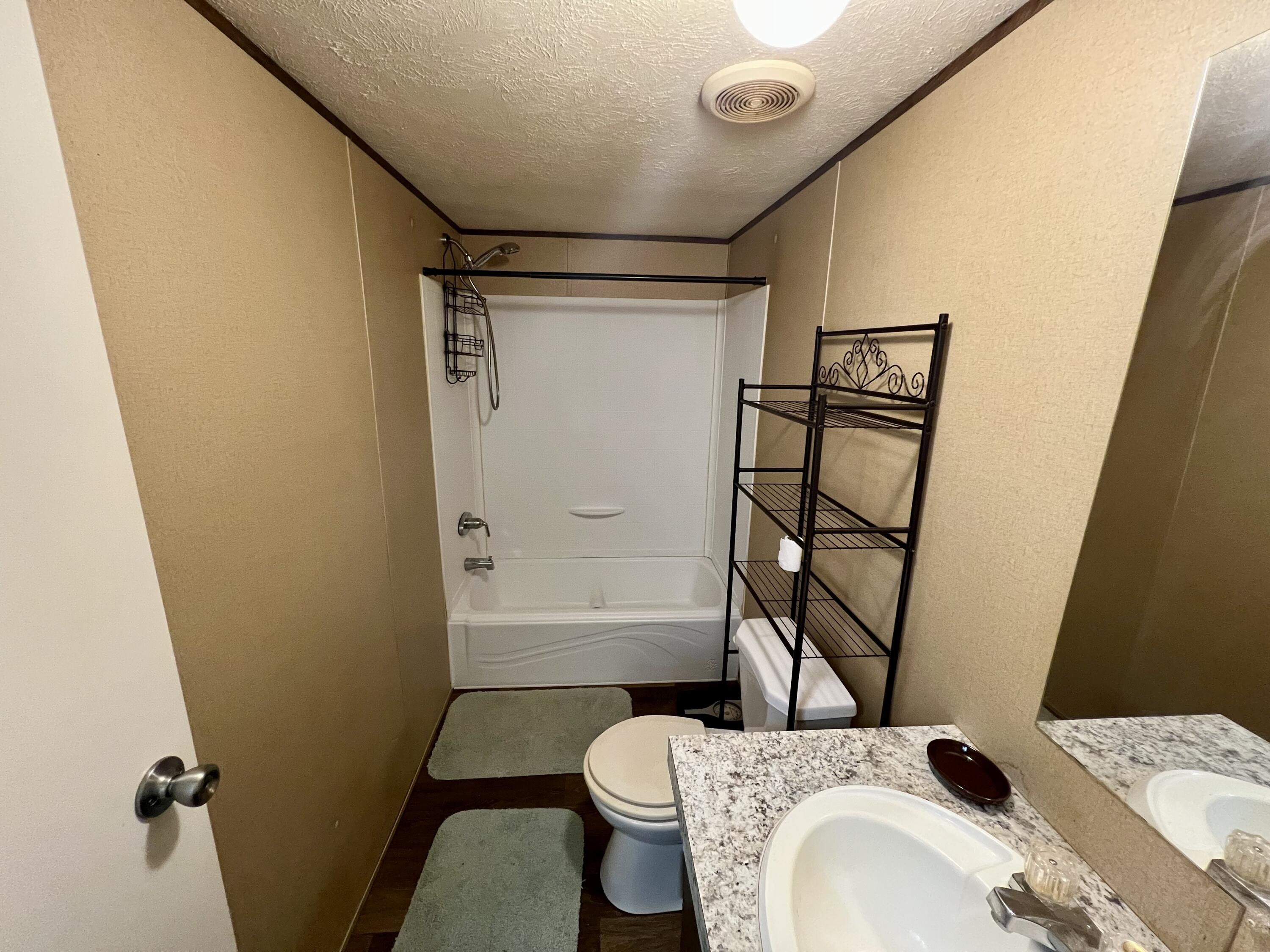 37 Lydia Haun Road Williamsburg, KY 40769 - Photo 15 of 28 Bathroom