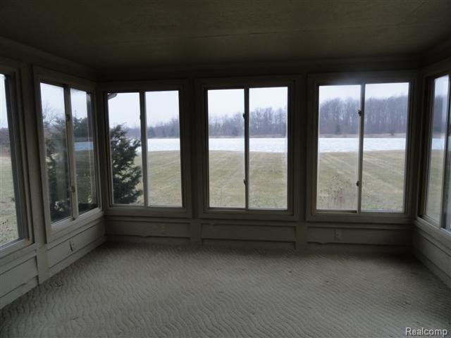 2350 Beacon Road Imlay City, MI 48444 - Photo 24 of 24 sunroom.jpg