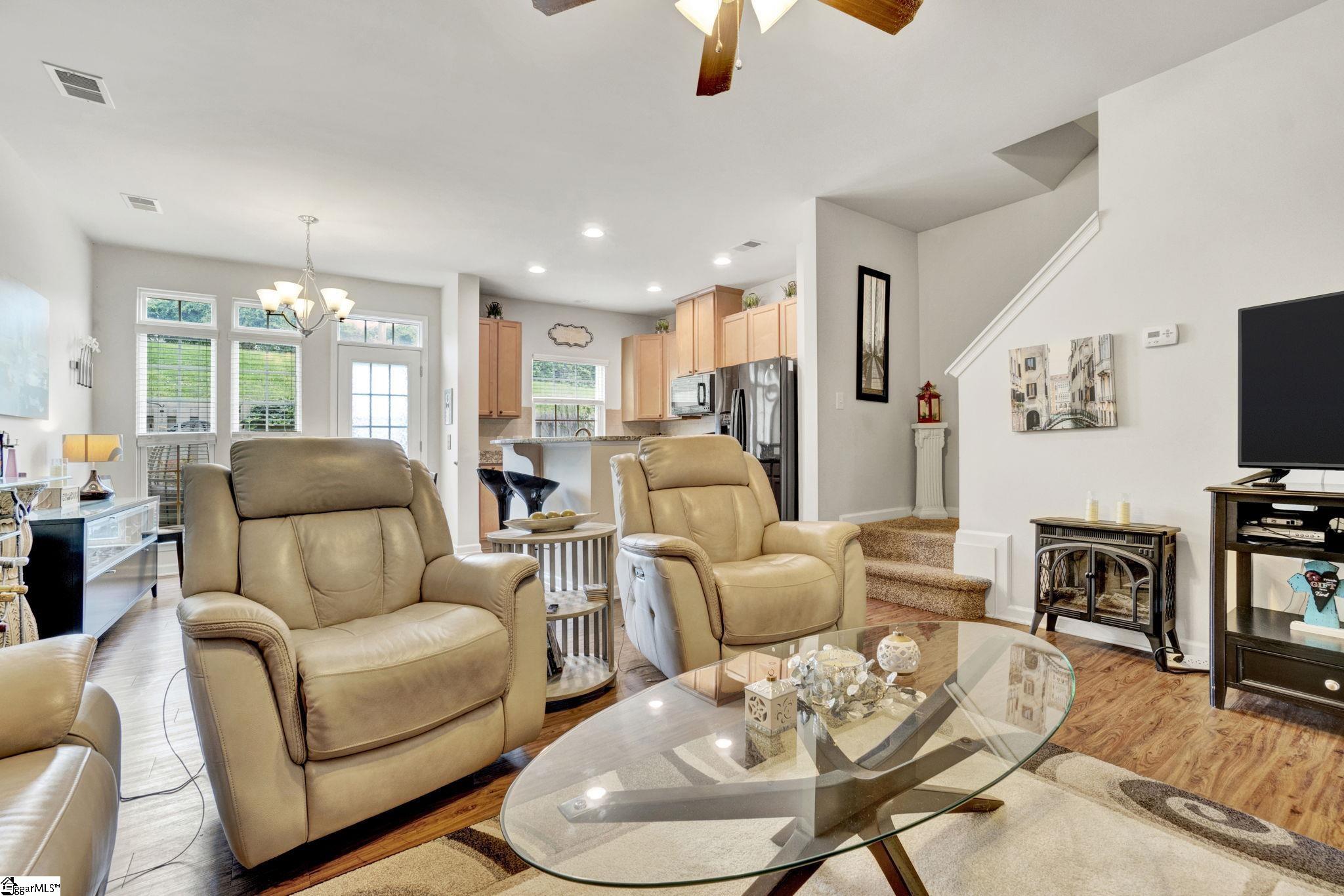 423 Christiane Way Greenville, SC 29607 - Photo 9 of 45