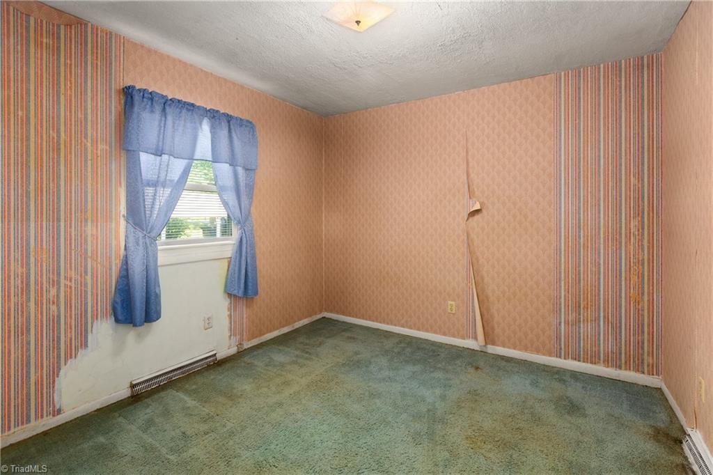 200 Maynard Drive Trinity, NC 27370 - Photo 21 of 33 Second bedroom