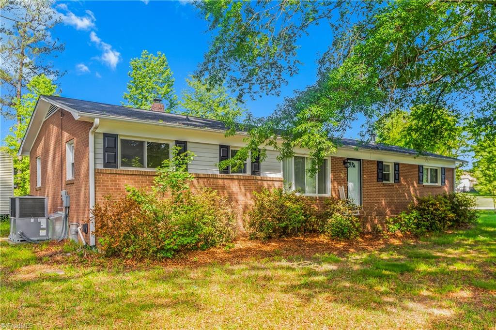 200 Maynard Drive Trinity, NC 27370 - Photo 3 of 33