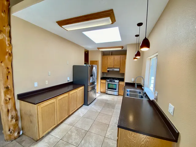 $342,000 | 40443 Volcano Lane, Hat Creek, CA 96040