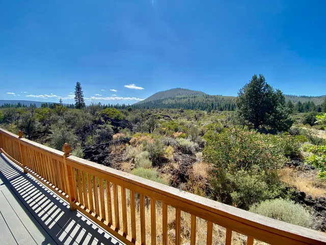 $342,000 | 40443 Volcano Lane, Hat Creek, CA 96040