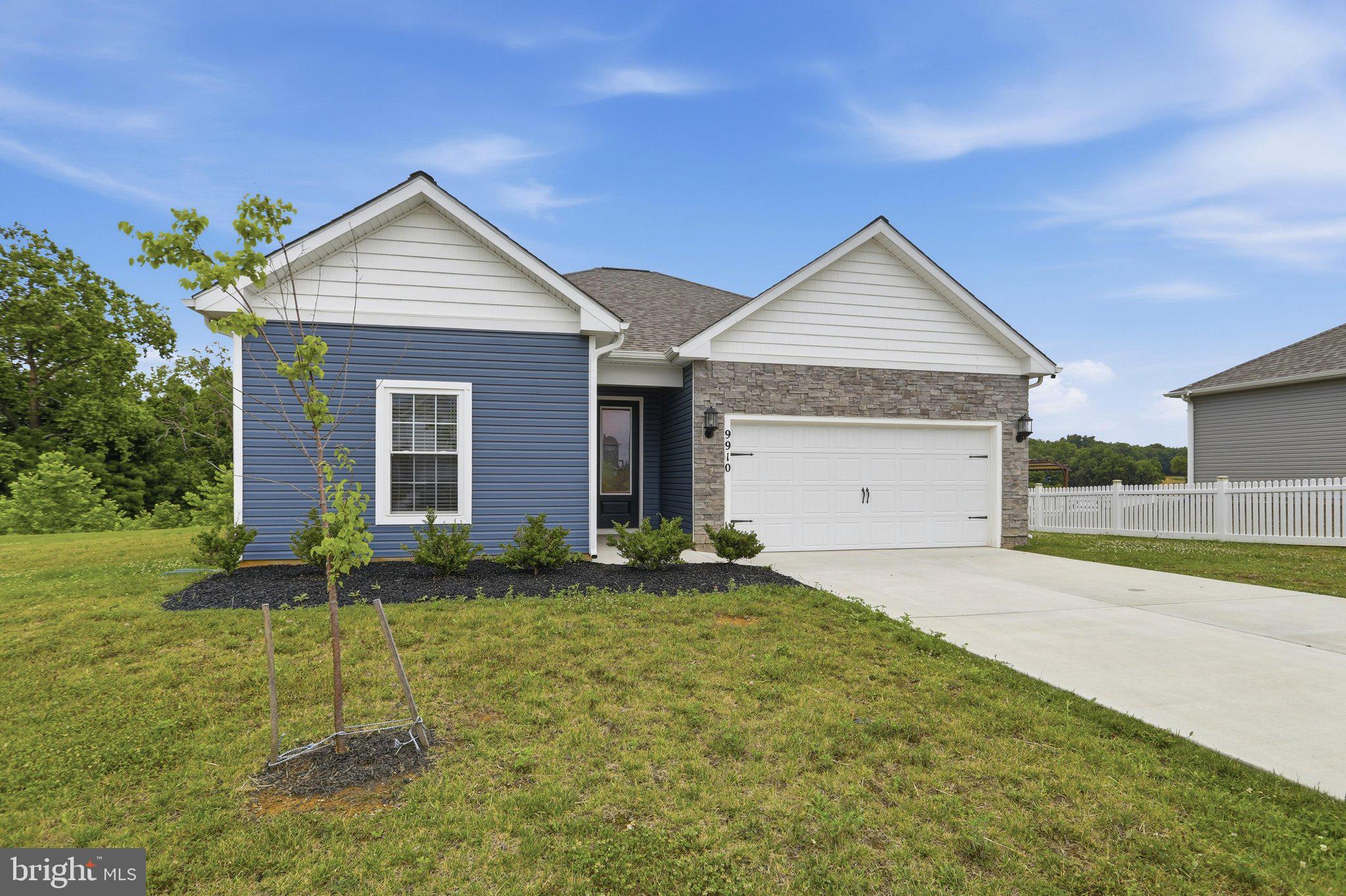 9910 Roulette Drive Hagerstown, MD 21740 - Photo 2 of 28