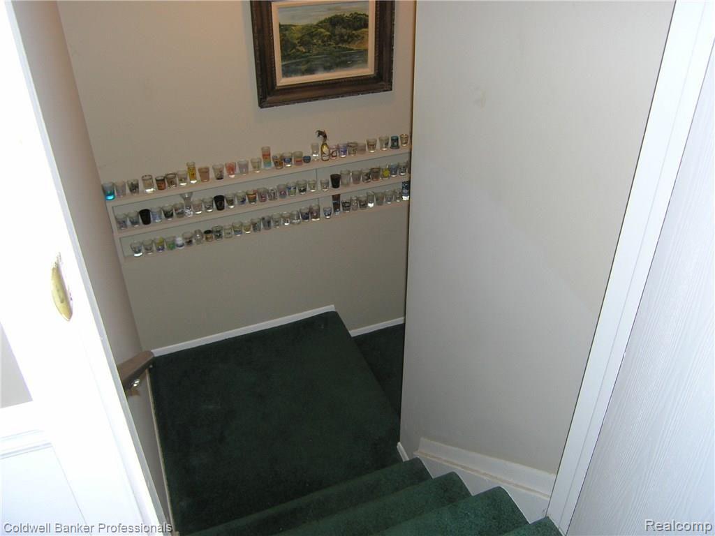 1884 Christy Court Rochester, MI 48309 - Photo 23 of 29 Stairway to Lower Level