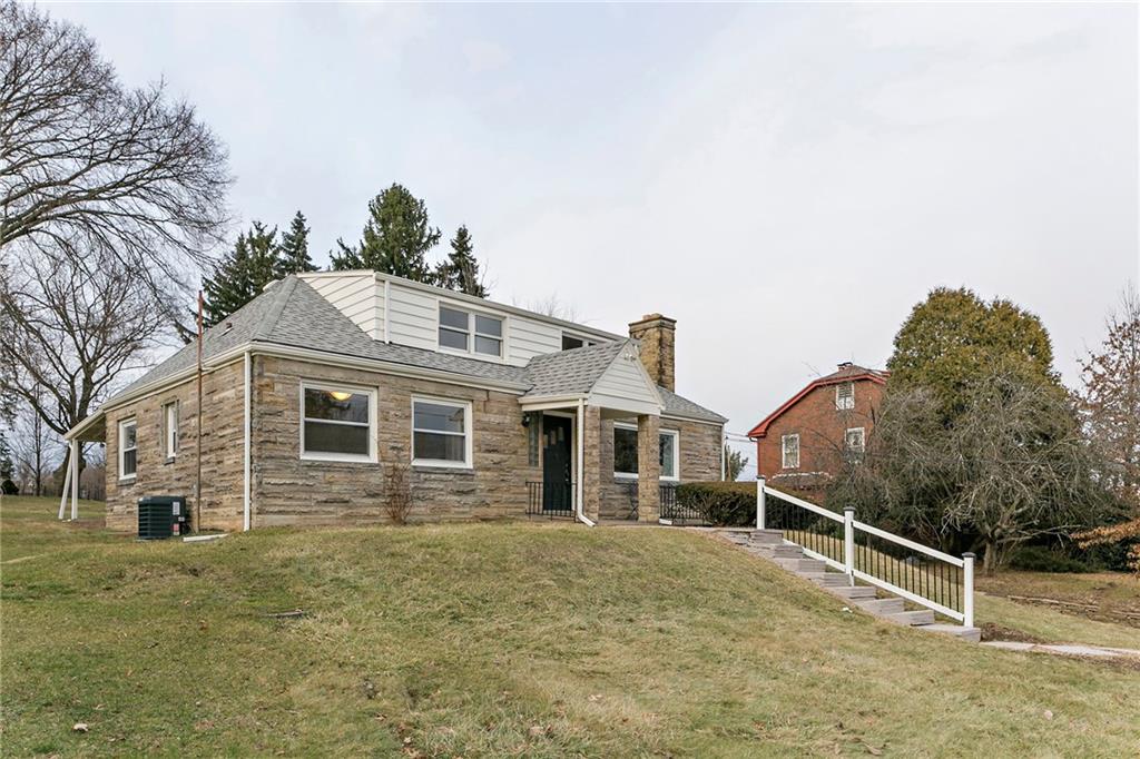 5374 Library Road Bethel Park, PA 15102 - Photo 3 of 24 Gallery Image 3